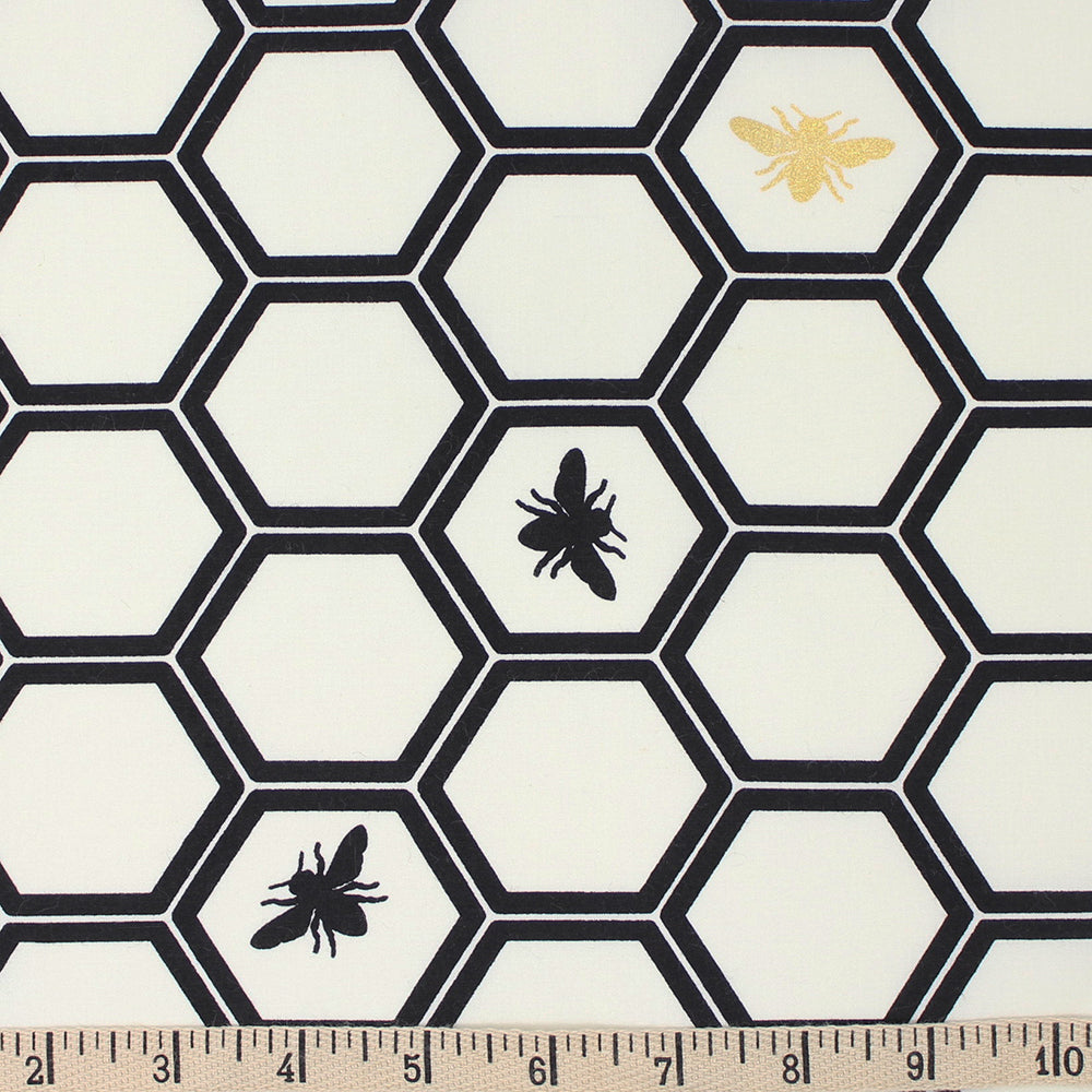 HONEYCOMB in BLACK/METALLIC